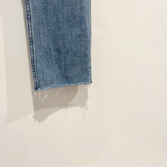 Abercrombie & Fitch Curve Love Ultra High Rise Ankle Straight Jean - Picture 3 of 9